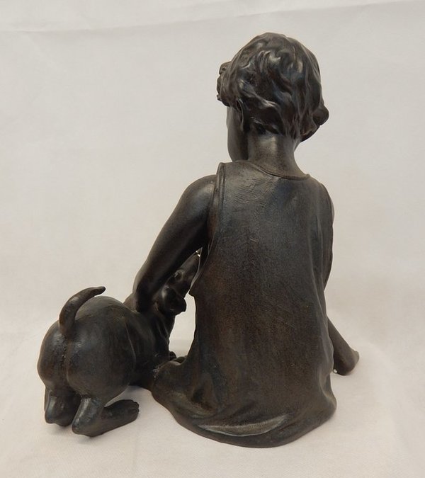 Kinder Skulptur Hilda - Jungen mit Hund