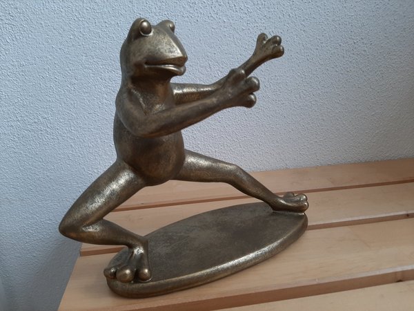 Frosch Skulptur, Ninja, Kampfstellung 1
