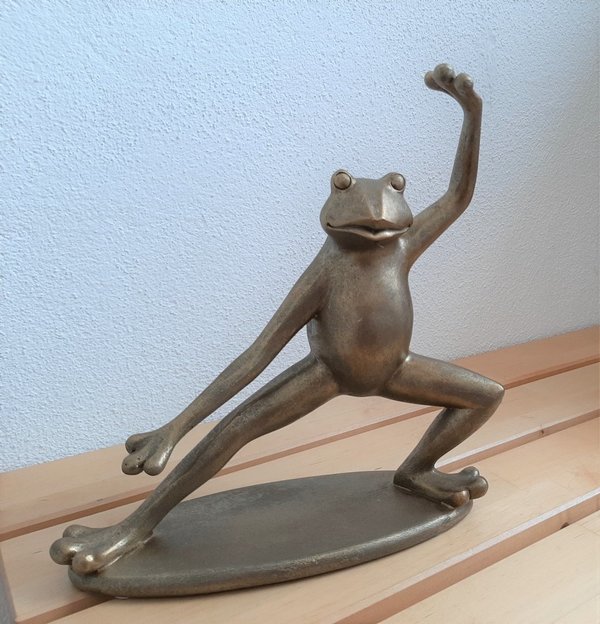 Frosch Skulptur, Ninja, Kampfstellung 3