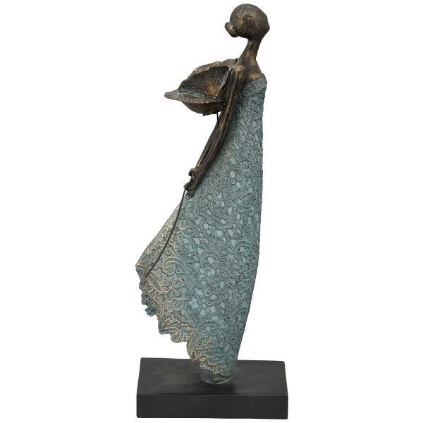 Skulptur Frau Hilda mit Blume am Rücken